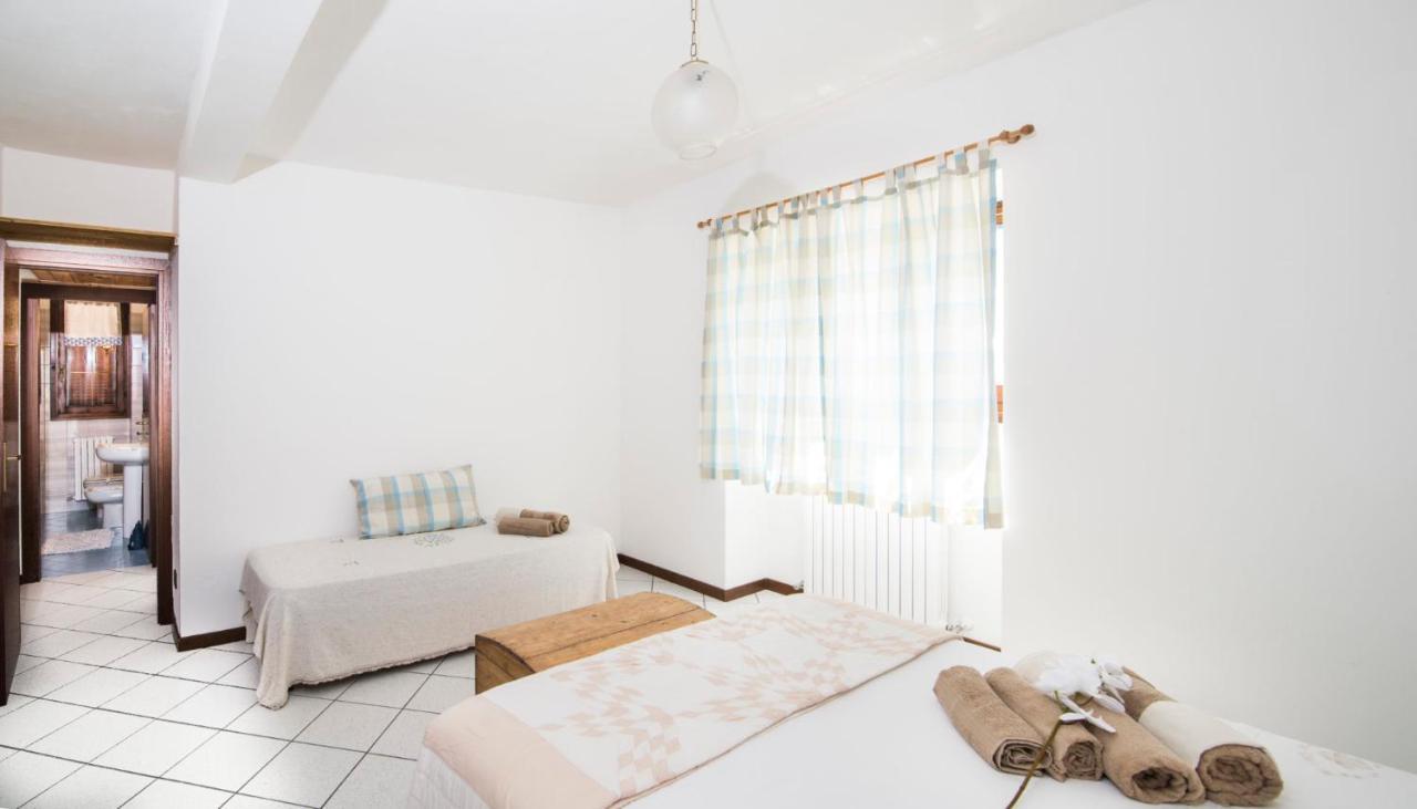 Casa Vacanze Linda Gera Lario Luaran gambar